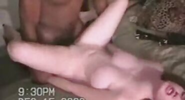 Topla stvar skače na šešir i ostavlja se u njeno porno filmovi matorke dupe