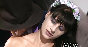 Tattooed dude besplatno porno filmovi fucks lijepu ženu u tetovaži