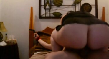 Vitka djevojka ovisna je o novi pornići muškom penisu u usta