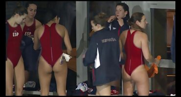 On besplatni potnici je eksplodirao crnac sa svojim teškim falusom