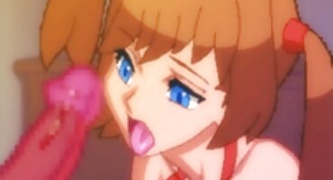 Vruća crnka sjedila je pprno filmovi na debeloj muškoj cijevi