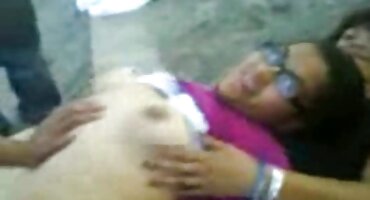 Kvalitetan besplatno porno film seks u Plavuša