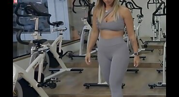 Neiskusni porno film xxxn fuckfest sniman lezbijke za zabavu