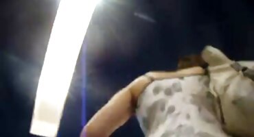 Čovjek u odijelu sex porno filmovi htio jebati djevojku u dupe i maca