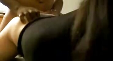 Napaljeni sexi filmovi sa prevodom momak dao u usta seksi pilence