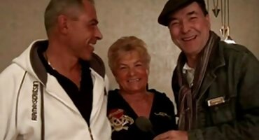 Ljubavnik razvija junica šupak prstima i xnxx filmovi igračkama