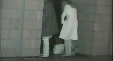 Crnokosi peder zagrijao besplatni porno film penis s guzicu na kauču