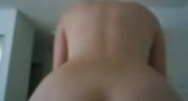 Brutalan gleda osoba fucks Istočna Maca junice porno film na plazi