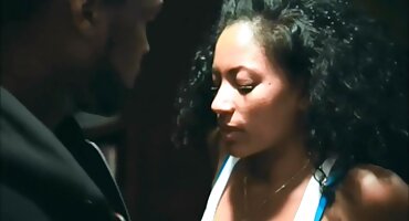 Strastveni porno filmovi sa psom bonk crnac žena s ukusnim oblicima tijela