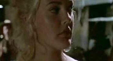 Uporan besplatno porno filmovi hahali posadio je lijepu kuju u rupe