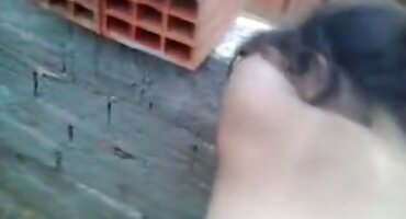 Kuja u rukavicama i intimnoj frizuri erocki filmovi putuje papar