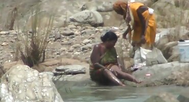 Internet Plus size zadivljen ples u stari sex filmovi sobi