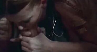 Seksi crnka mijenja sex jebacina pornici dosadno muža