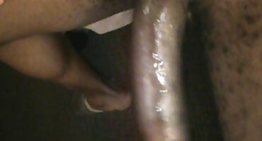 Na koljenima erocki filmovi debela žena sranje član