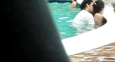 Dude stisne maca rukama prije sex free filmovi penetracije