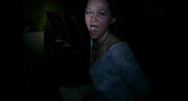 Crni domaci film xxx kurac u Plavuša ulazi bez otpora