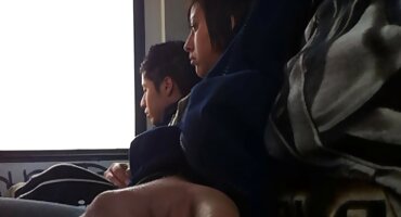 Razigrana djevojka voli, kada jebu joj besplatni porno seks je u dupe