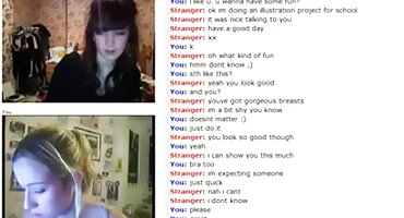 Asertivan muškarac domaci filmovi sex ubacuje svoj falus u grudi djevojke