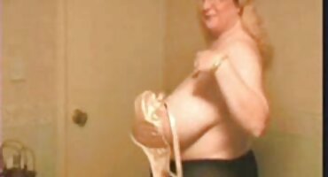 Uporan čovjek ušao ljepotica u dupe pornić seks od člana