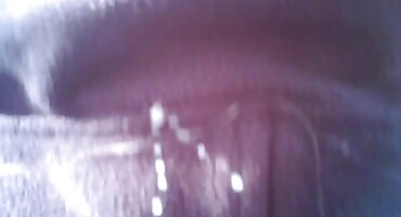 Super-Hot crnka svidi prijatelj s dubokim besplatno porno film grlom